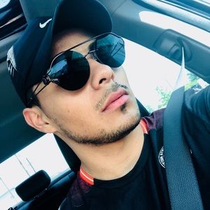 Meet your Posher, Kevin